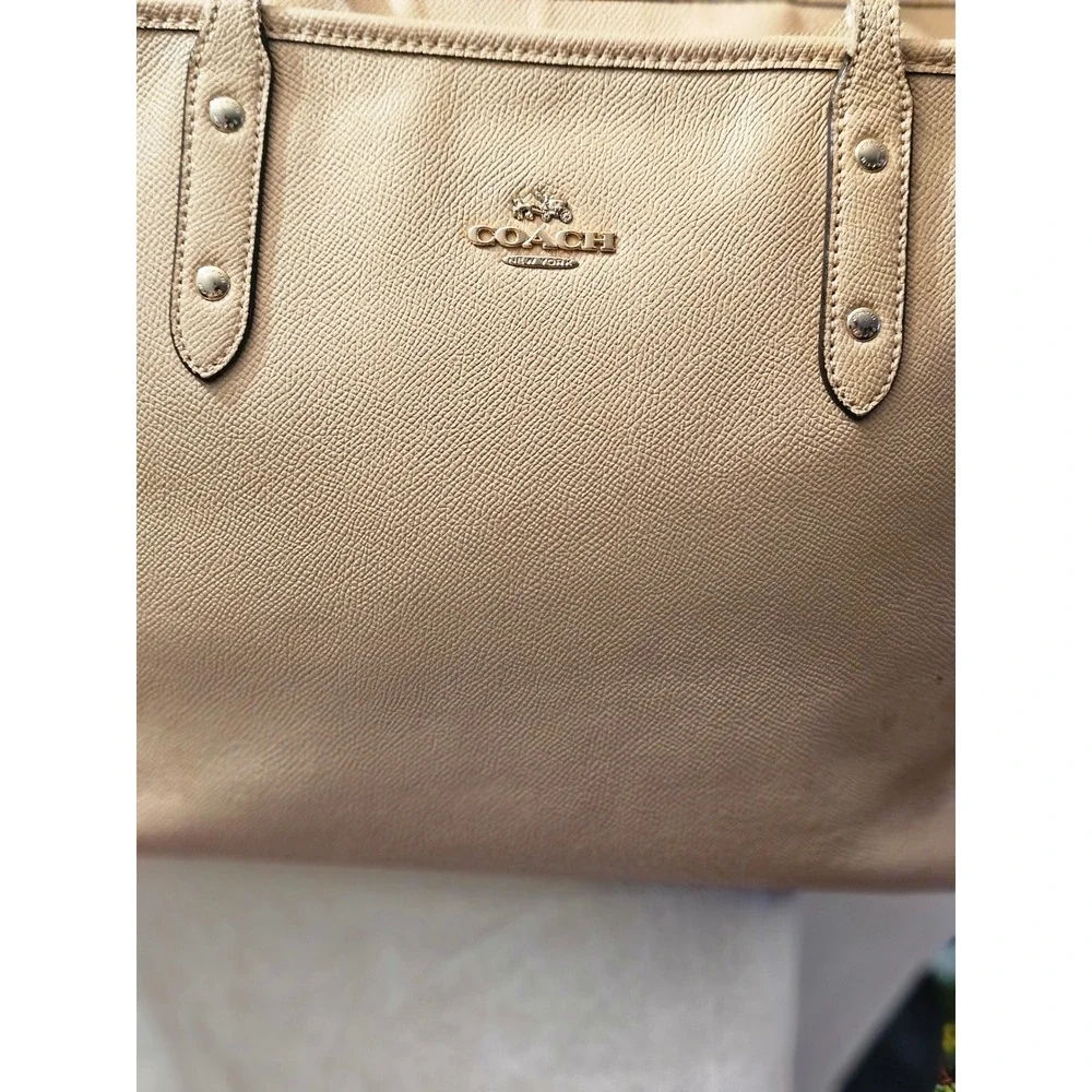 Coach City Zip Tote Beige Crossgrain‎ Leather Shoulder Bag F57522